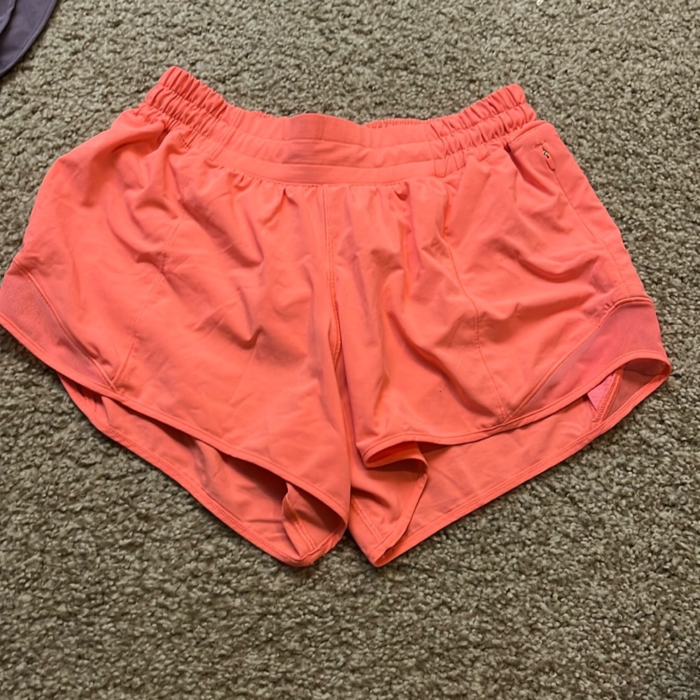 LULU shorts high rise 2.5